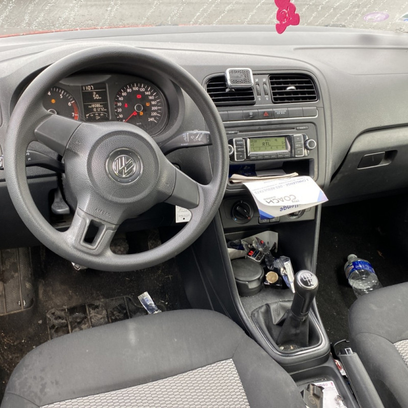 VOLKSWAGEN POLO 5 PHASE 1 1.2i - 12V Photo n°15
