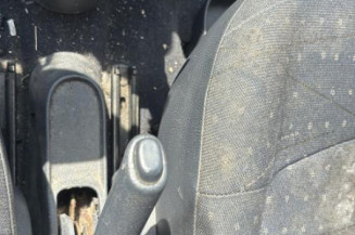 Poignee interieur avant droit RENAULT CLIO 2