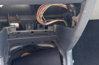 Poignee interieur avant droit RENAULT CLIO 2