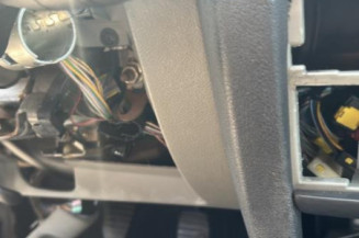 Poignee interieur avant droit RENAULT CLIO 2