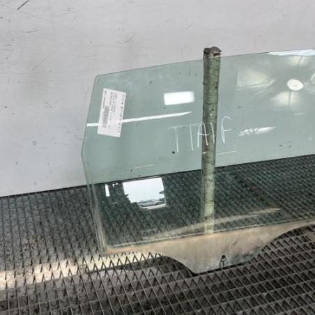 Vitre arriere droit FORD FIESTA 5