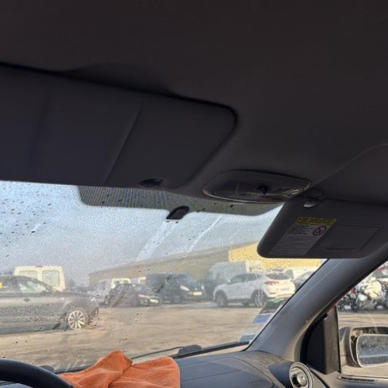 Vitre arriere gauche FORD FIESTA 5 Photo n°17
