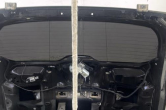 Malle/Hayon arriere PEUGEOT 5008 1