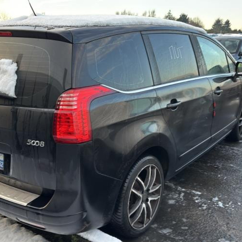 Malle/Hayon arriere PEUGEOT 5008 1 Photo n°16