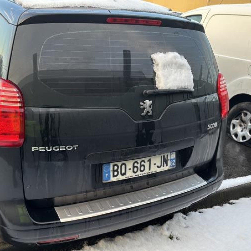 Malle/Hayon arriere PEUGEOT 5008 1 Photo n°18