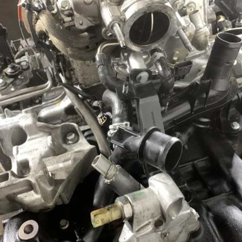 Moteur RENAULT TRAFIC 3 COURT Photo n°4
