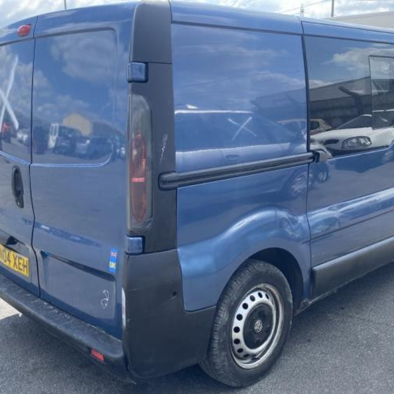 Capot VAUXHALL VIVARO 1 Photo n°10