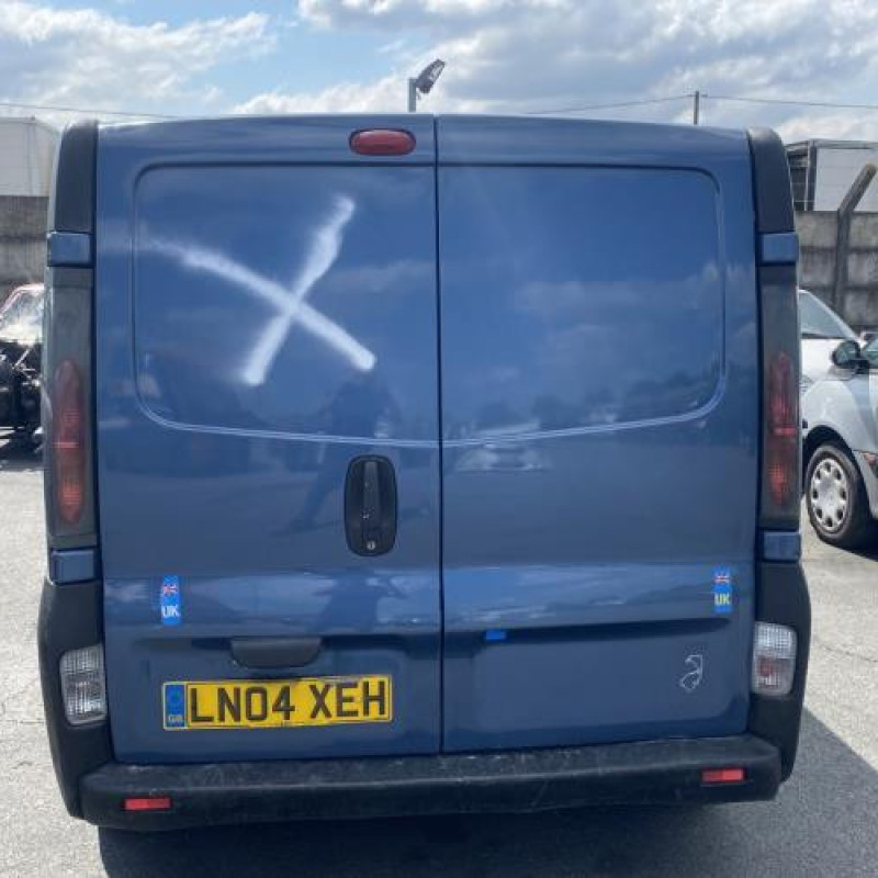 Capot VAUXHALL VIVARO 1 Photo n°12