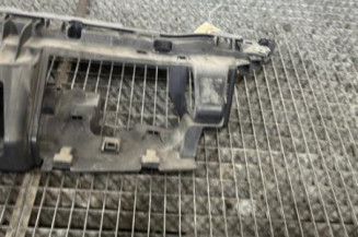 Armature avant, Masque avant PEUGEOT 5008 1