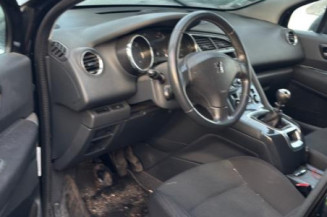 Renfort pare choc avant (traverse) PEUGEOT 5008 1