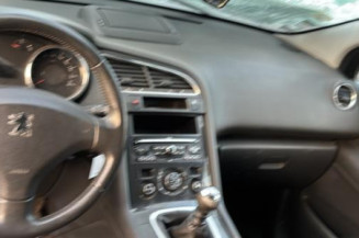 Renfort pare choc avant (traverse) PEUGEOT 5008 1