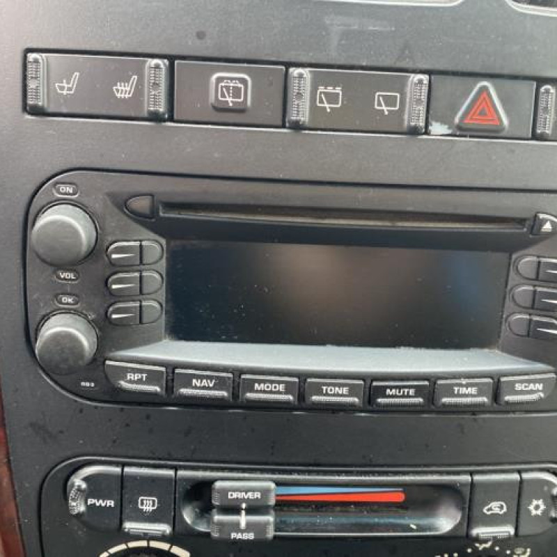 Calandre CHRYSLER GRAND VOYAGER 4 Photo n°13