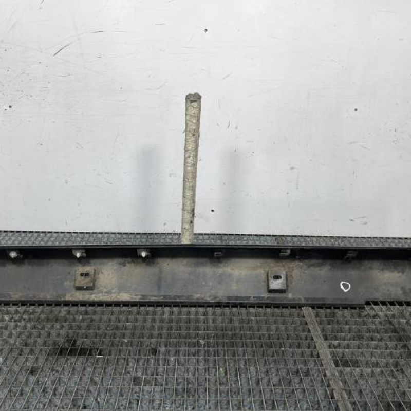 Bas de caisse droit CITROEN C2 Photo n°4