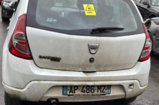 Pare choc arriere DACIA SANDERO 1