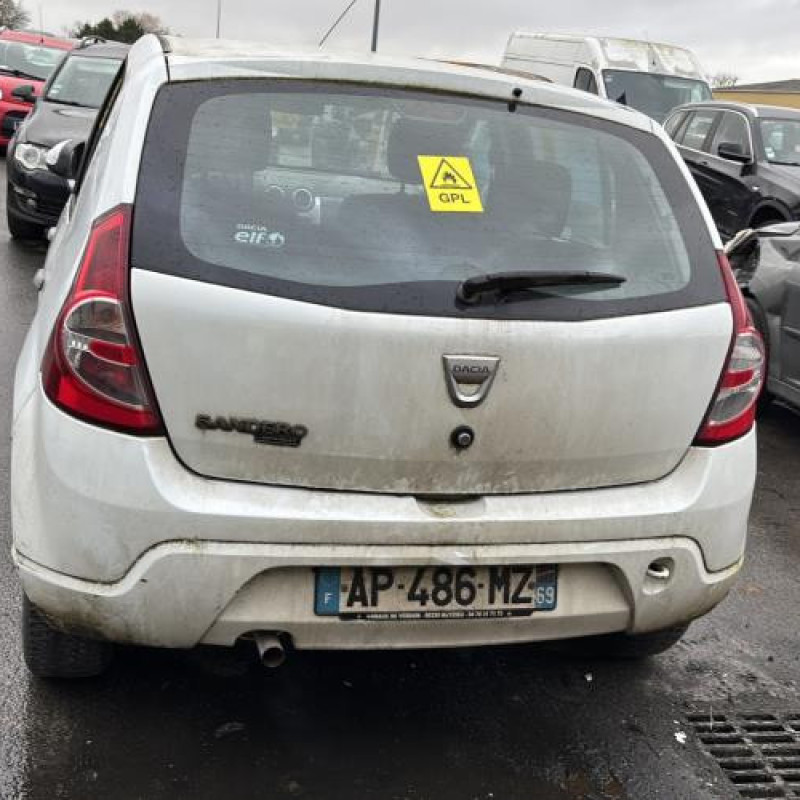 Pare choc arriere DACIA SANDERO 1 Photo n°11