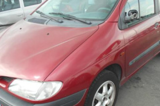 Bras essuie glace avant droit RENAULT SCENIC 1