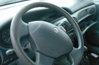 Bras essuie glace avant droit RENAULT SCENIC 1