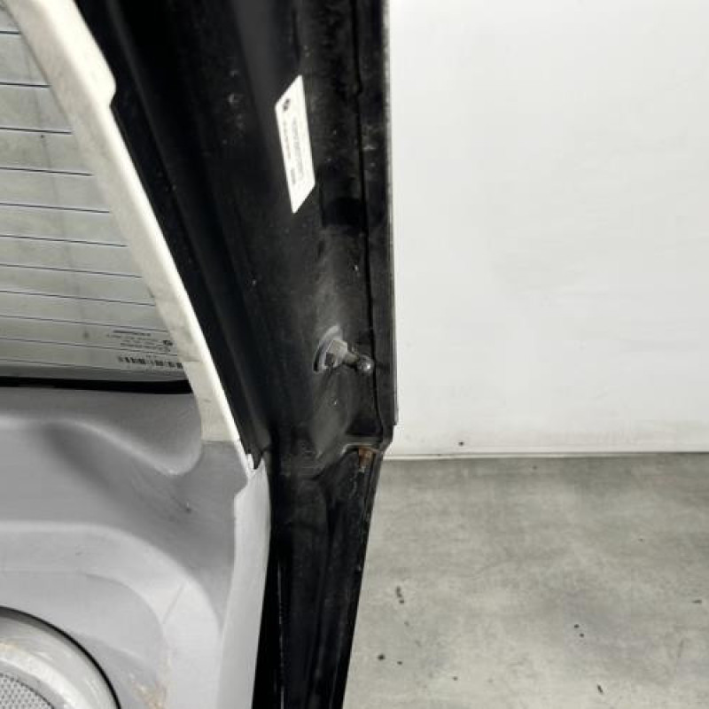 Malle/Hayon arriere DODGE CALIBER Photo n°9