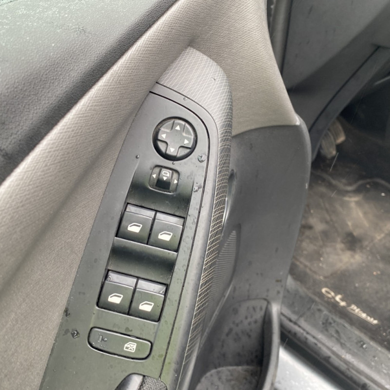 CITROEN C4 PICASSO 2 PHASE 1 1.2 PURETECH - 12V TURBO Photo n°11