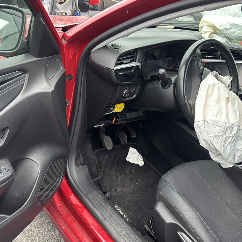OPEL CORSA F 1.2i - 12V TURBO Photo n°14