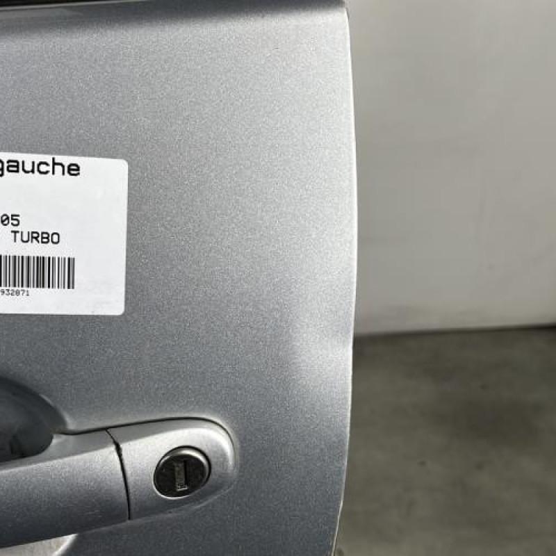 Porte avant gauche VOLKSWAGEN GOLF 5 Photo n°3