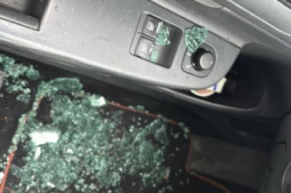 Porte avant gauche VOLKSWAGEN GOLF 5