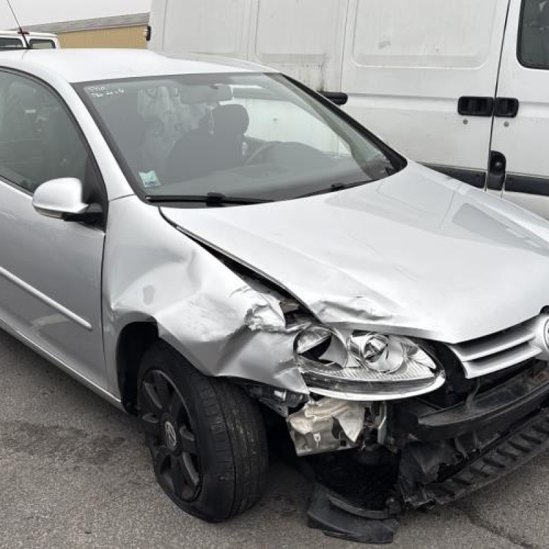 Vitre avant droit VOLKSWAGEN GOLF 5 Photo n°6