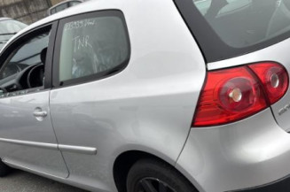 Vitre avant droit VOLKSWAGEN GOLF 5