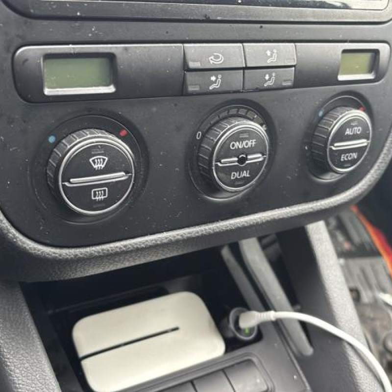 Vitre avant droit VOLKSWAGEN GOLF 5 Photo n°18