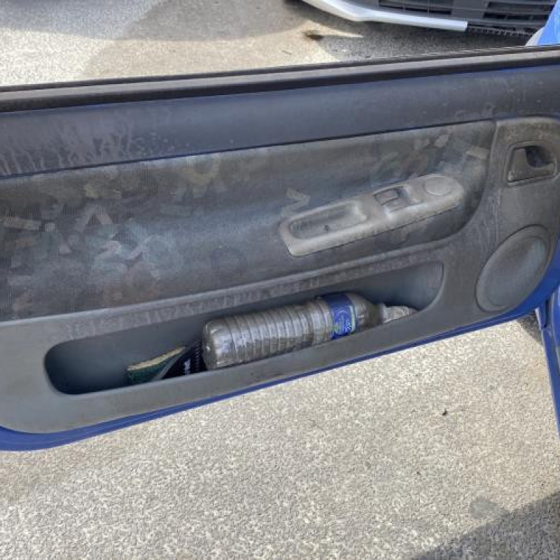 Porte avant gauche RENAULT TWINGO 1 Photo n°14