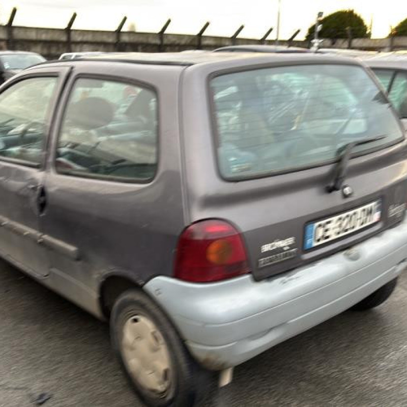 Vitre avant gauche RENAULT TWINGO 1 Photo n°8