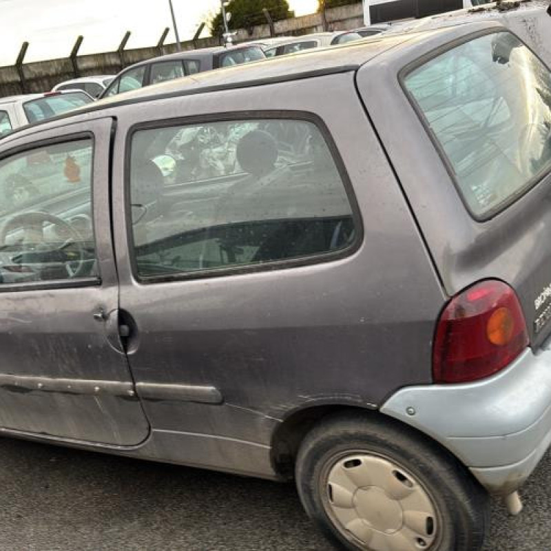 Vitre avant gauche RENAULT TWINGO 1 Photo n°11