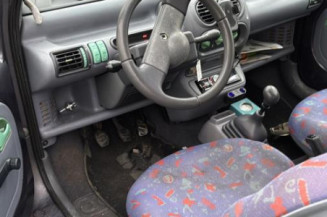 Vitre avant gauche RENAULT TWINGO 1