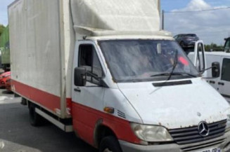 Serrure avant droit MERCEDES SPRINTER 1