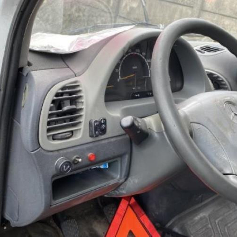 Serrure avant gauche MERCEDES SPRINTER 1 Photo n°9