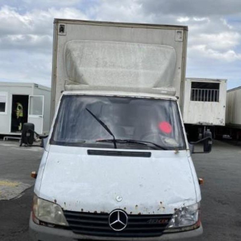 Serrure avant gauche MERCEDES SPRINTER 1 Photo n°10