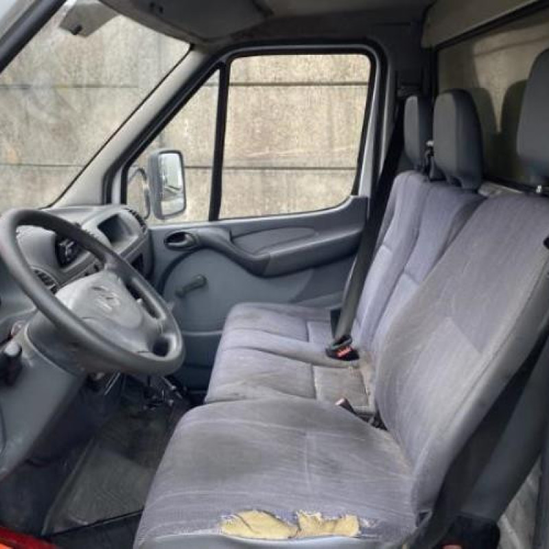 Serrure avant gauche MERCEDES SPRINTER 1 Photo n°18