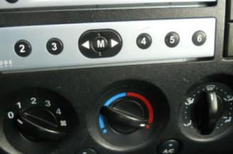 Bras essuie glace avant gauche FORD FIESTA 5