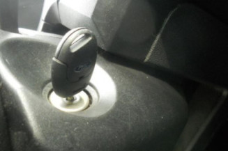 Bras essuie glace avant gauche FORD FIESTA 5