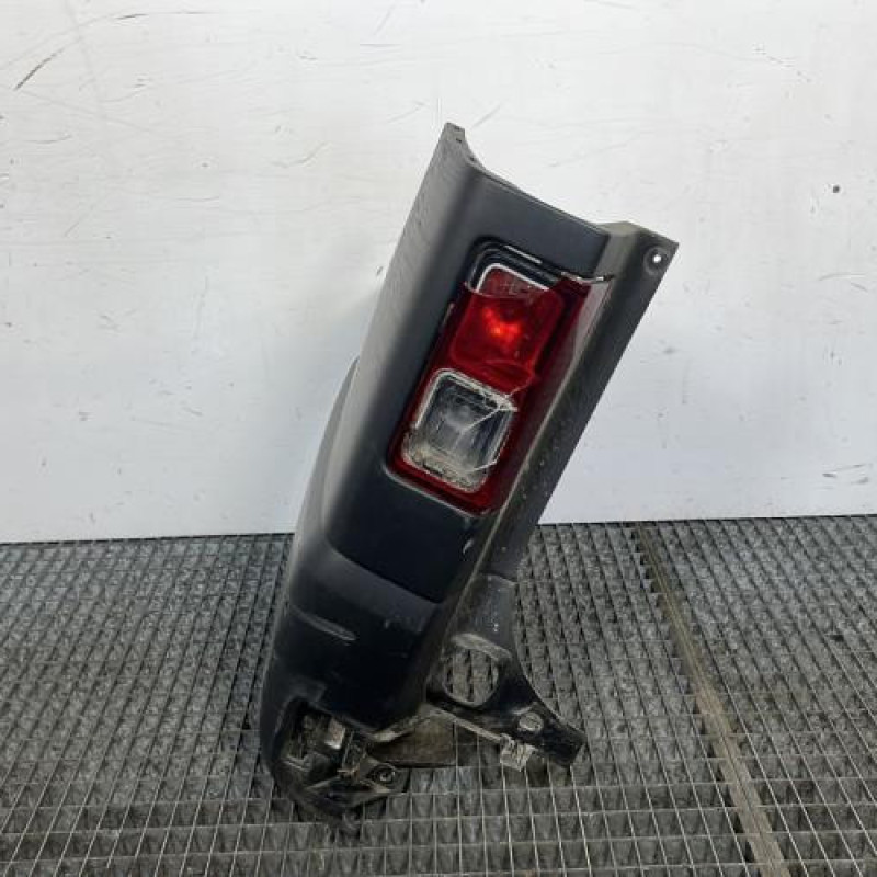 Crosse arriere gauche RENAULT TRAFIC 3 COURT Photo n°2