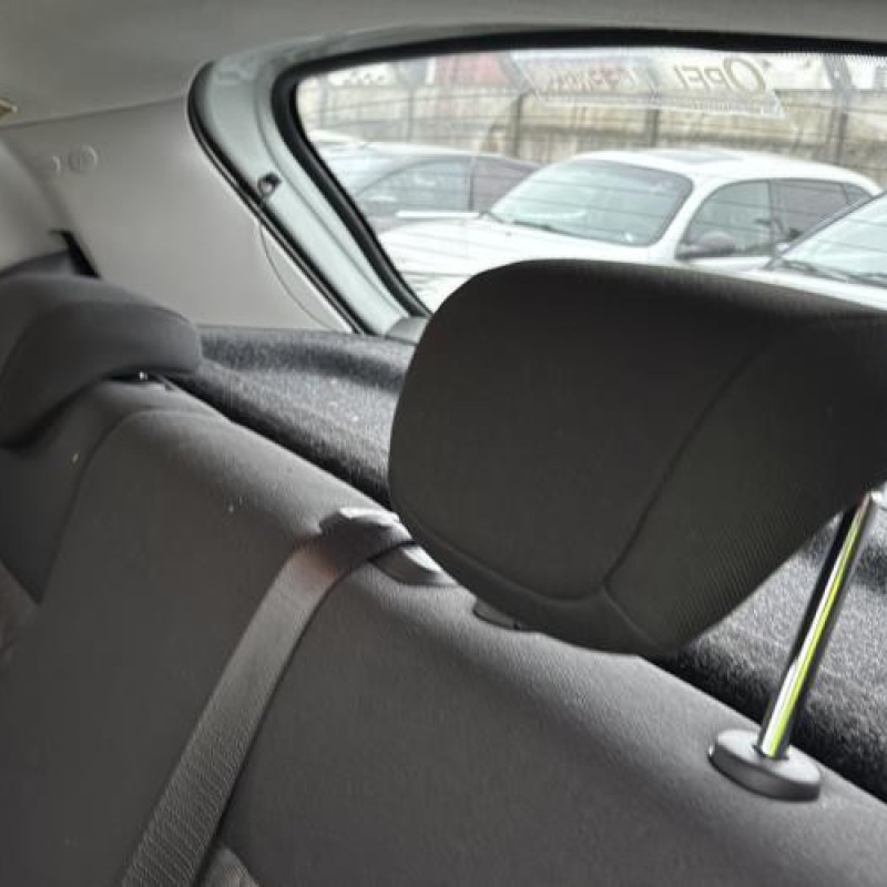 Aile avant gauche OPEL CORSA D Photo n°14