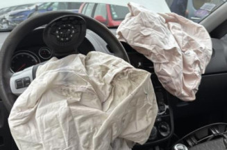 Aile avant gauche OPEL CORSA D