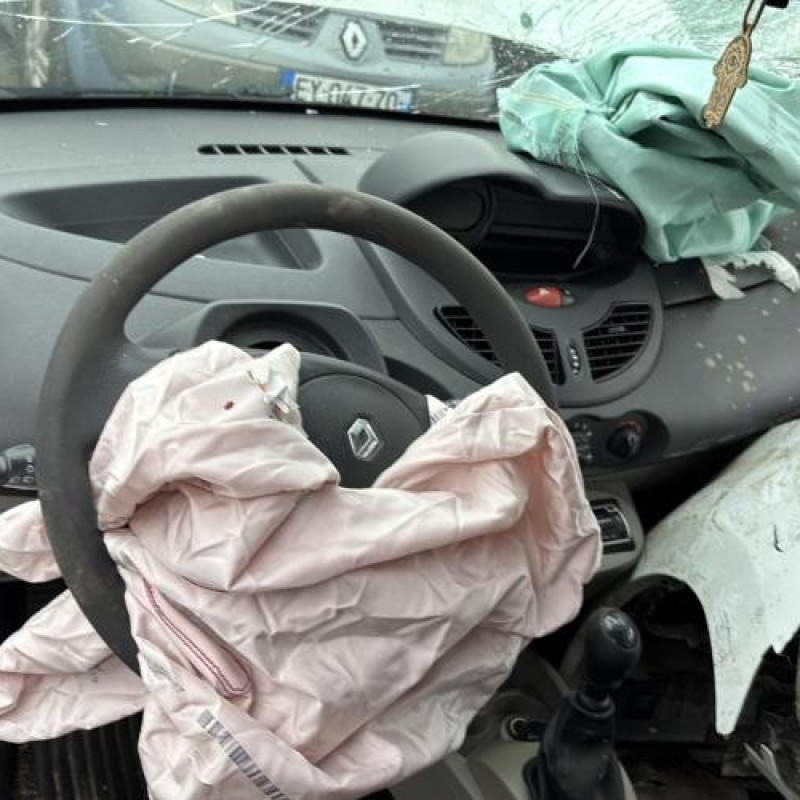 Aile avant droit RENAULT TWINGO 2 Photo n°16