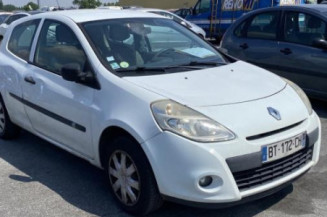 Absorbeur de pare choc arriere RENAULT CLIO 3 Photo n°1