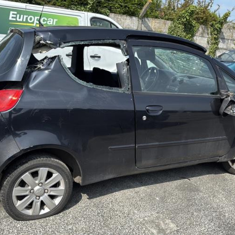 Capot MITSUBISHI COLT 6 Photo n°16