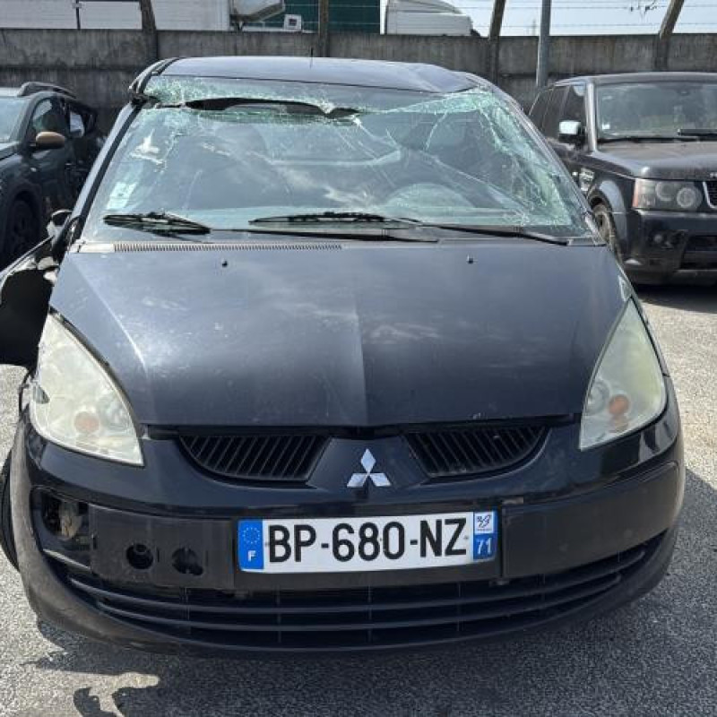 Capot MITSUBISHI COLT 6 Photo n°17
