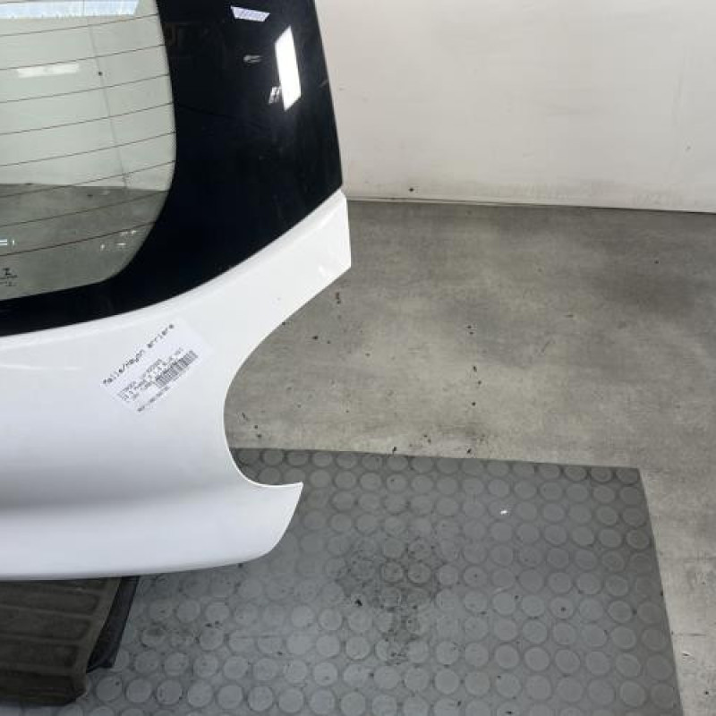 Malle/Hayon arriere CITROEN C3 3 Photo n°4