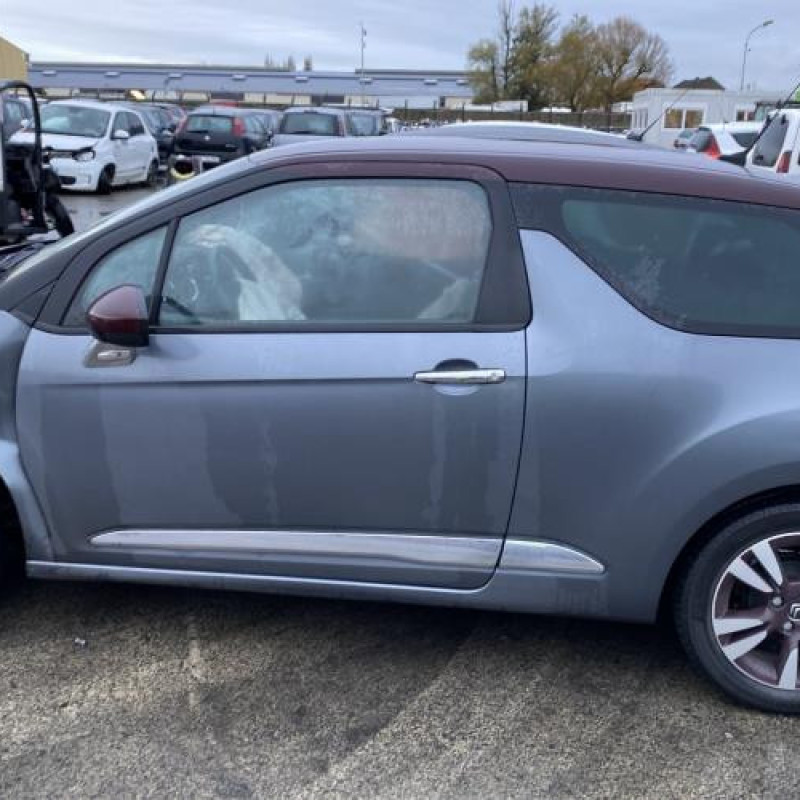 Malle/Hayon arriere CITROEN DS3 Photo n°17