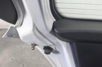 Malle/Hayon arriere OPEL CORSA D