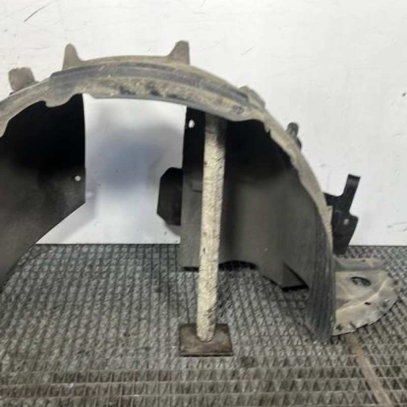 Pare boue avant droit CITROEN C3 3 Photo n°4